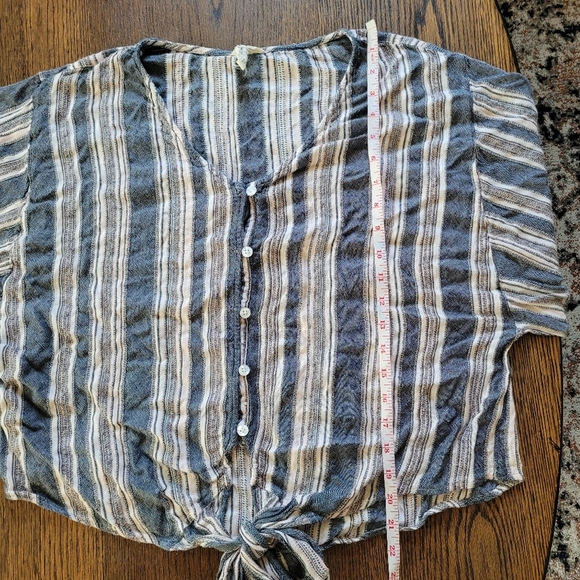 Francesca's Harper Heritage Vertical Stripe Button Down Front Tie Top Size XL - Picture 8 of 10